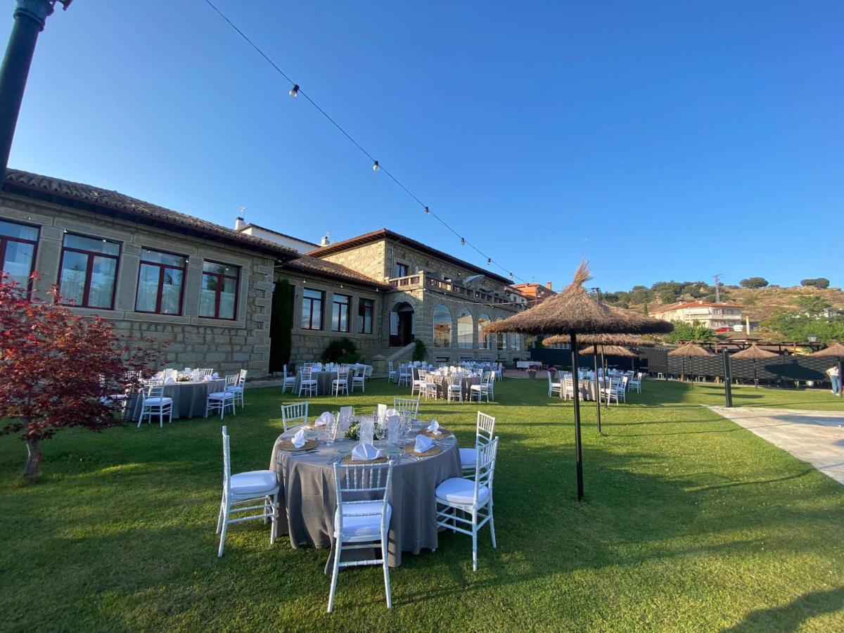 Posada Real Restaurante El Linar Del Zaire Burgohondo Bagian luar foto