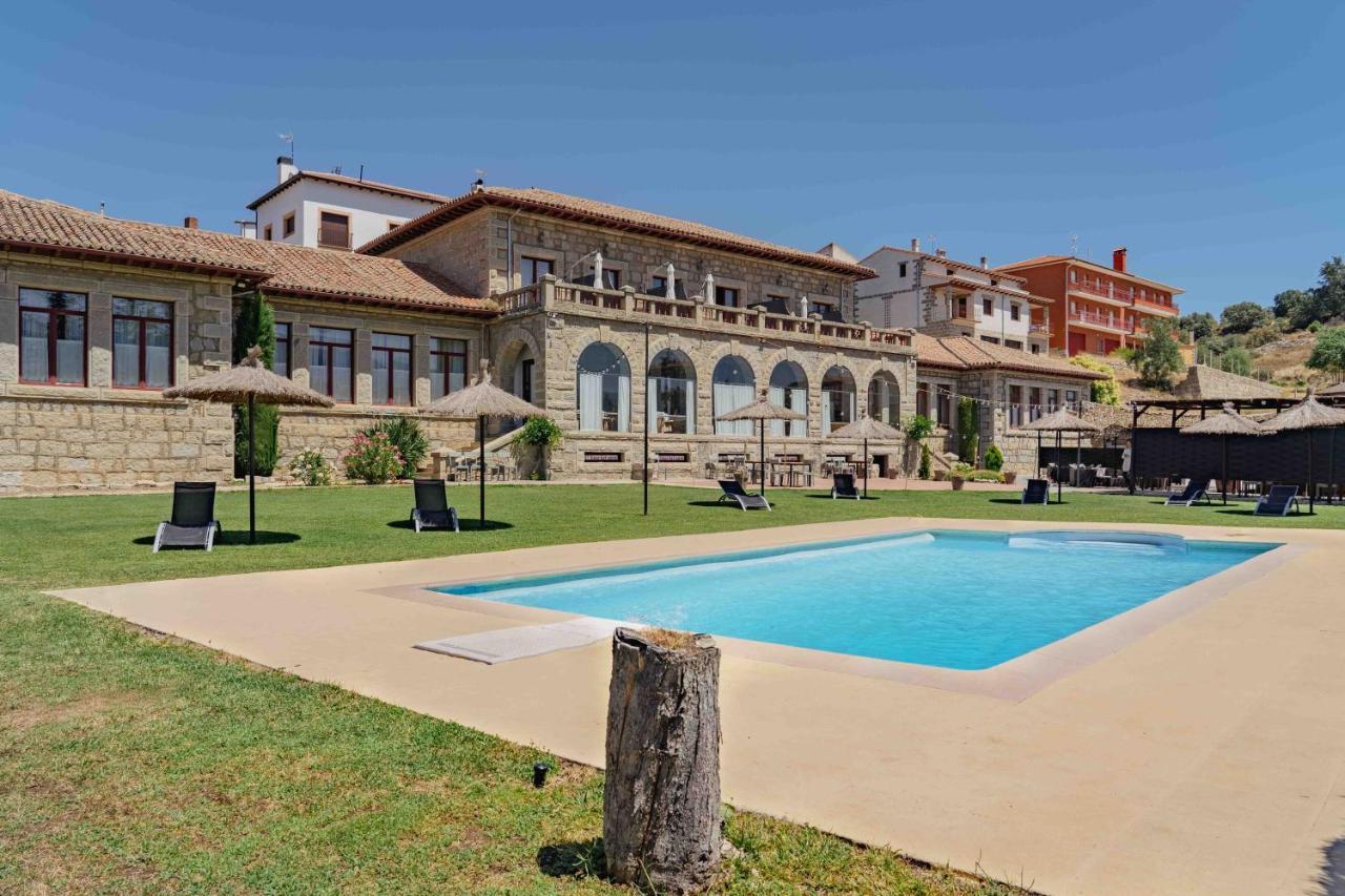 Posada Real Restaurante El Linar Del Zaire Burgohondo Bagian luar foto