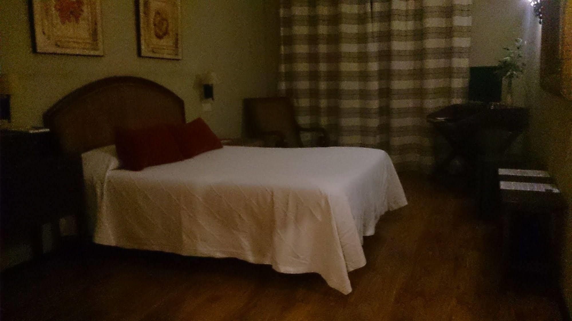 Posada Real Restaurante El Linar Del Zaire Burgohondo Bagian luar foto